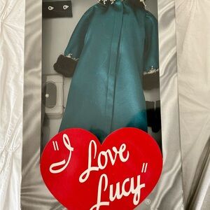 Franklin Mint - I Love Lucy doll; Maternity Teal and Black Ensemble
